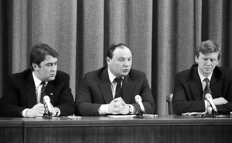 Долгов в правительстве россии. Правительство Егора Гайдара 1992 год.