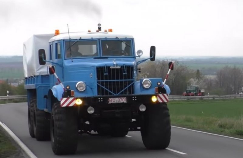 Автопробег грузовых автомобилей марки КрАЗ в Германии