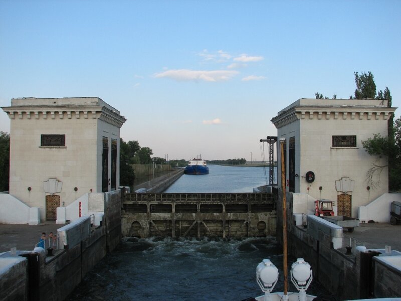 От Волги до Чёрного моря. Часть 1. Волго-Донской судоходный канал и Цимлянское водохранилище