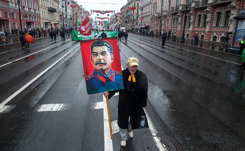 "Моральные уроды": правнук Сталина охарактеризовал тех, кто оправдывает репрессии