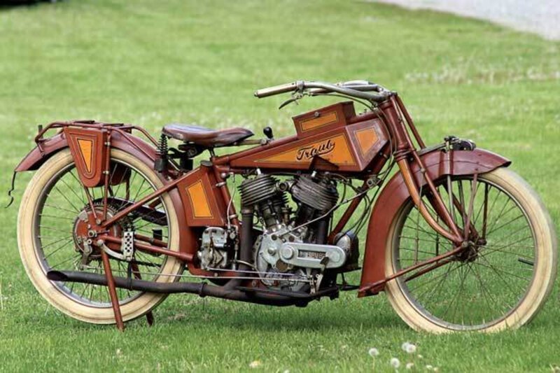 6. Уникальный 100-летний мотоцикл, найденный в кирпичной стене, до сих пор на ходу