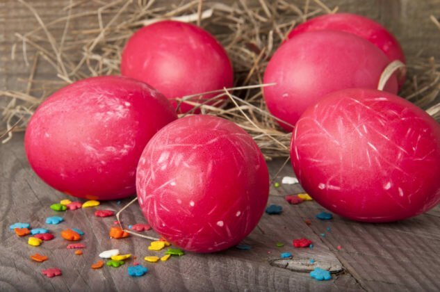 Как покрасить яйца на Пасху своими руками – 15 новых идей покраски яиц