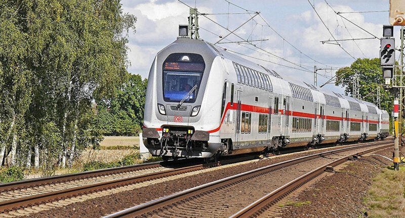 Поезд Петербург - Берлин пустят по советской колее через Латвию