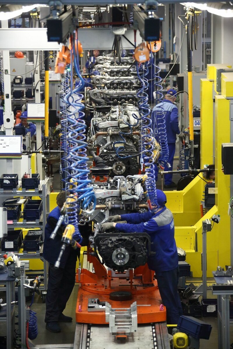 Цех стыковки двигателя Р6 завода двигателей ПАО «КАМАЗ»