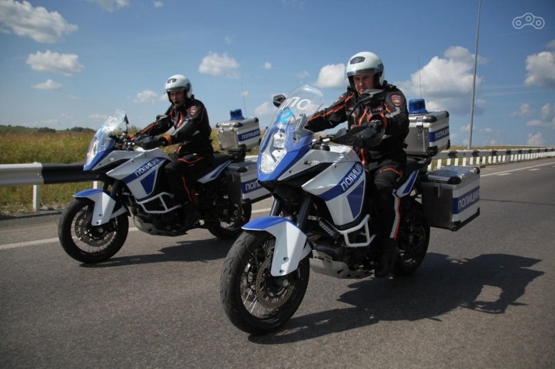 На Кузбассе, например, работает пара KTM 1290 Adventure, а в Нижнем Новогороде – Yamaha Cyngus