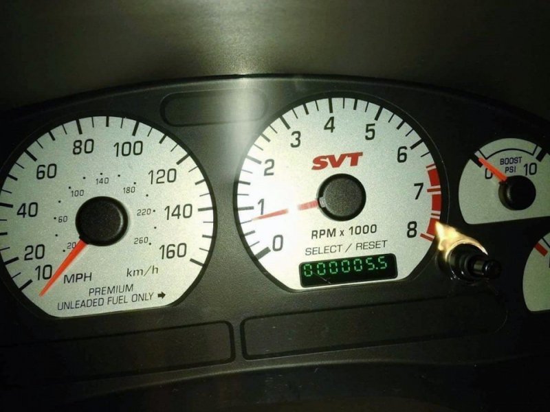 Найден абсолютно новый Ford Mustang SVT Cobra 2003 года, в заводской упаковке