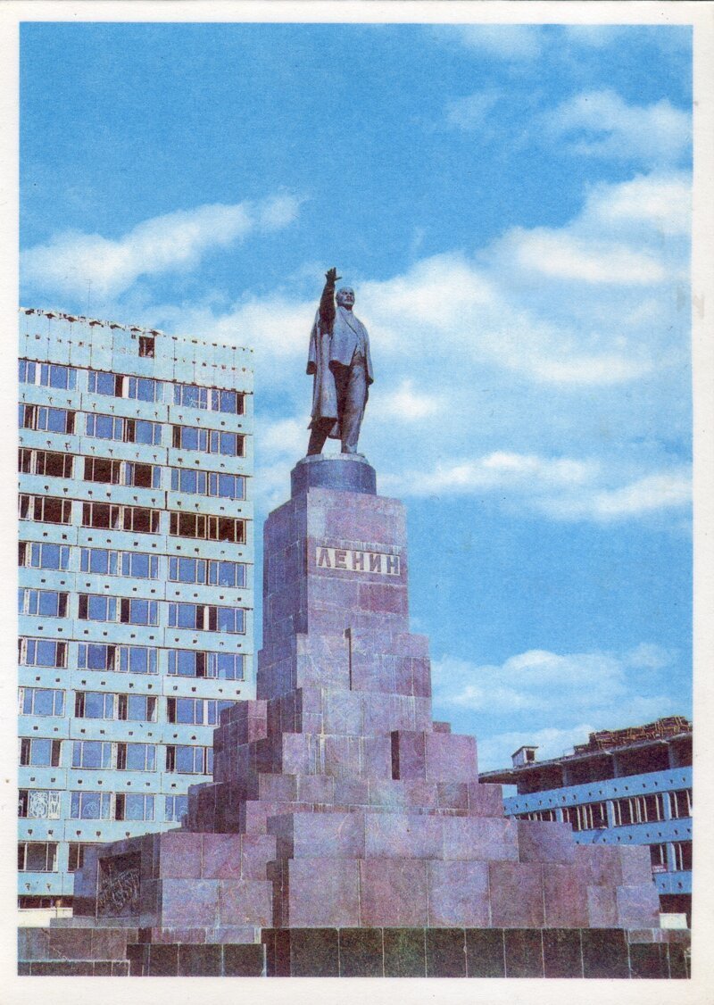 Памятник В. И. Ленину 