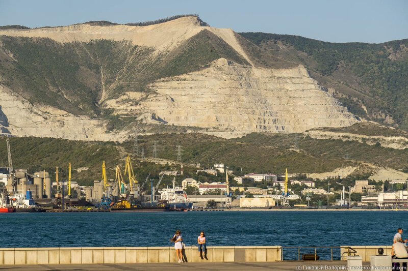 Куда из Новороссийска уплывает благосостояние жителей