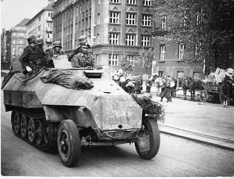 Прага в 1945