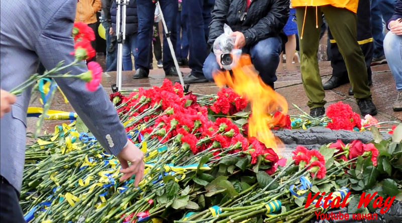 День Победы 9 мая 2019 в Днепропетровске у монумента Славы