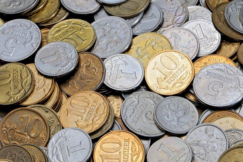 Мелочи хватит всем: Центробанк перестал чеканить монеты номиналом меньше рубля