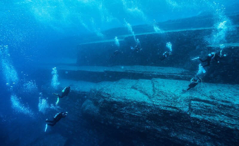 Подводный монумент Йонагуни