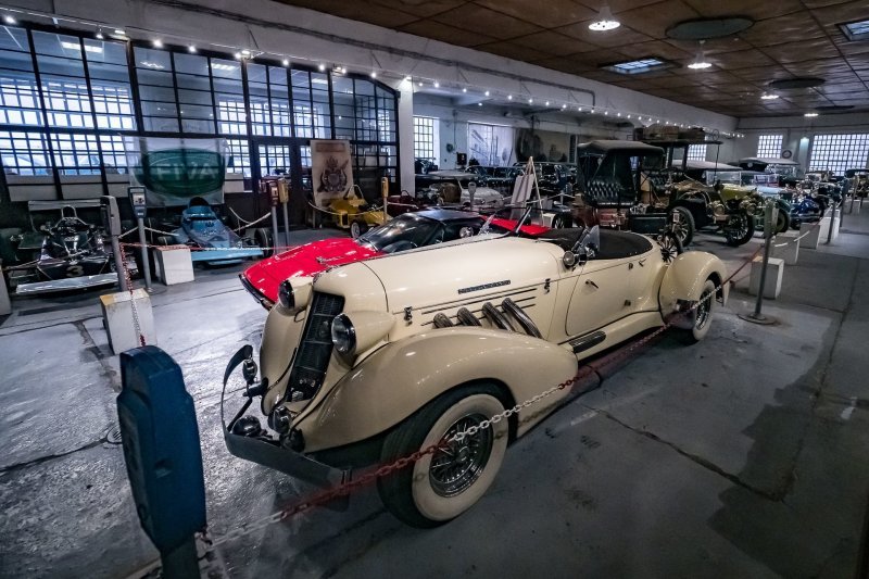 Автомобильный музей Петковича — жемчужина Белграда