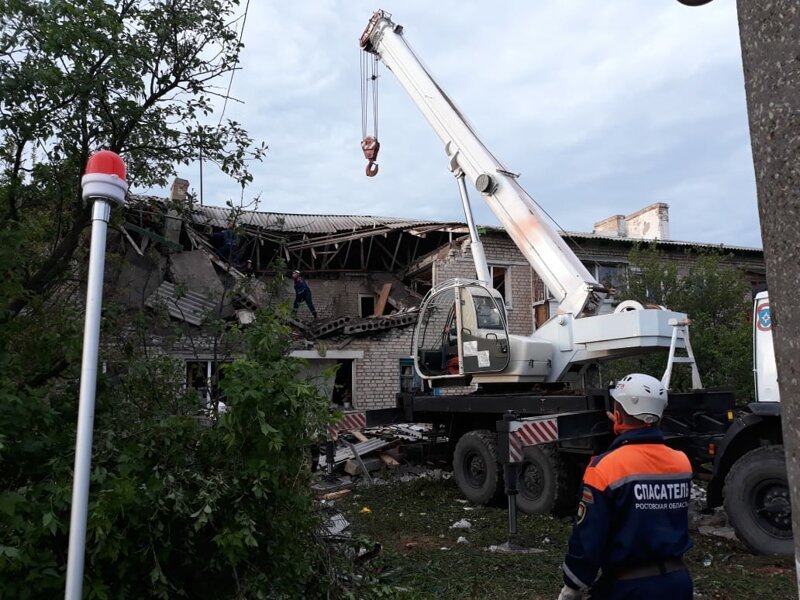 Погиб ребенок: взрыв газа произошел в многоквартирном жилом доме в Ростовской области