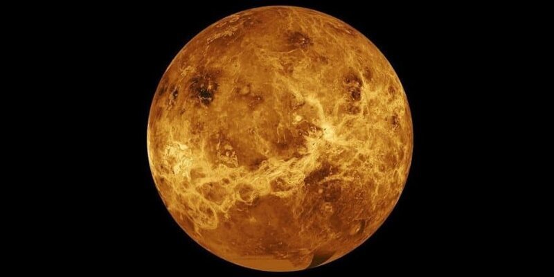 На Венере идёт металлический снег