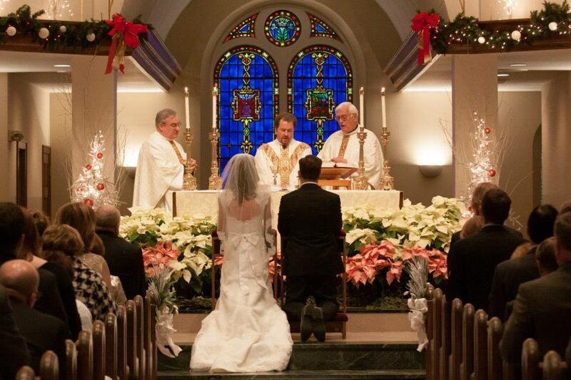 Ради экономии американка решила совместить свадьбу с похоронами