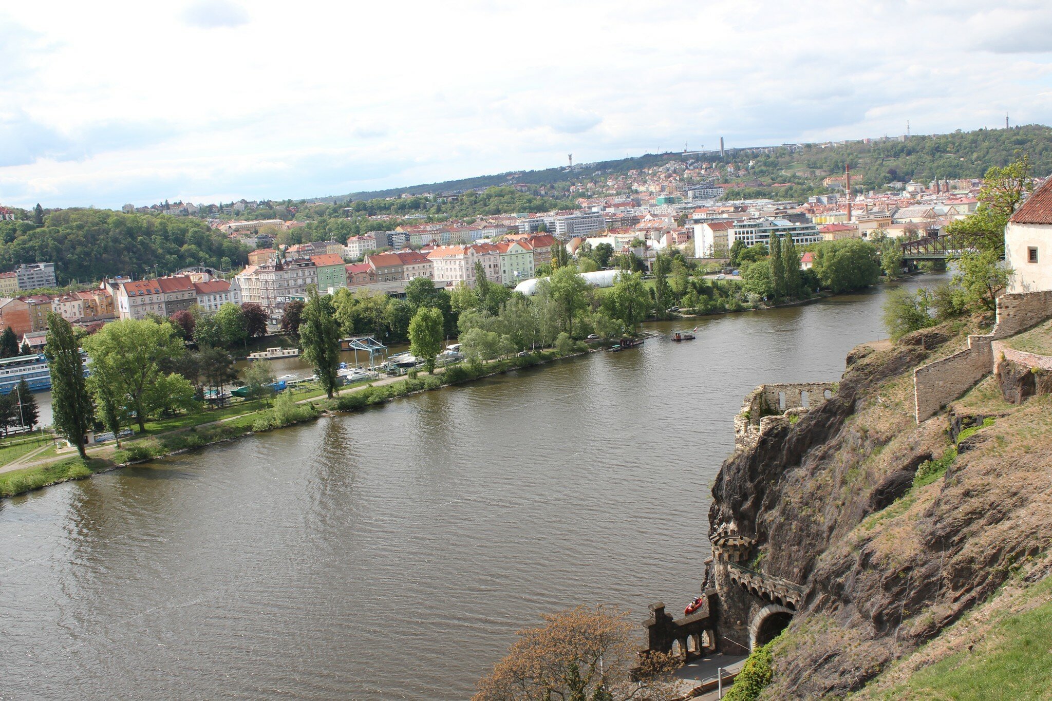 Прага вид на Вышеград