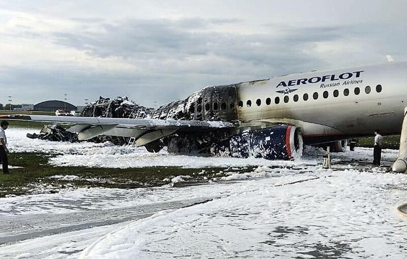 Почему за гибель в авиакатастрофе "Аэрофлот" заплатит всего 5 млн рублей?