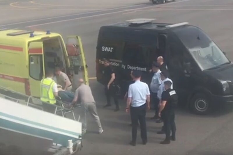 Пассажир скончался прямо в аэропорту