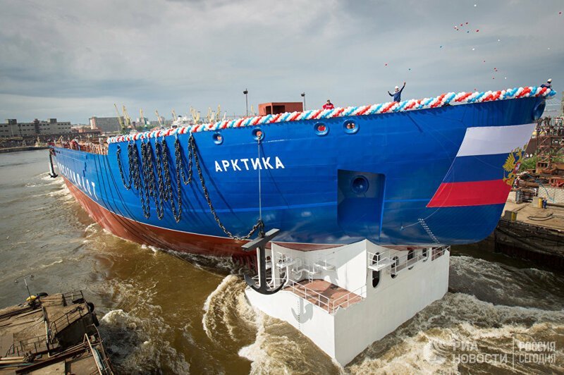 Атомный ледокол «Урал» спущен на воду в Петербурге