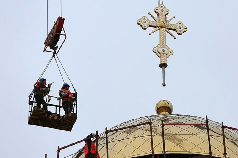 Патриарх Кирилл озвучил темпы строительства храмов: по три - в сутки