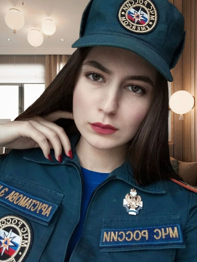5 доказательств того, что девушкам тоже идет форма