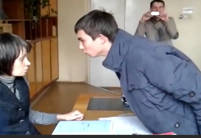 УЧЕНИКИ ЭТО  НЕ УЧЕНИКИ, А ЗВЕРИ!