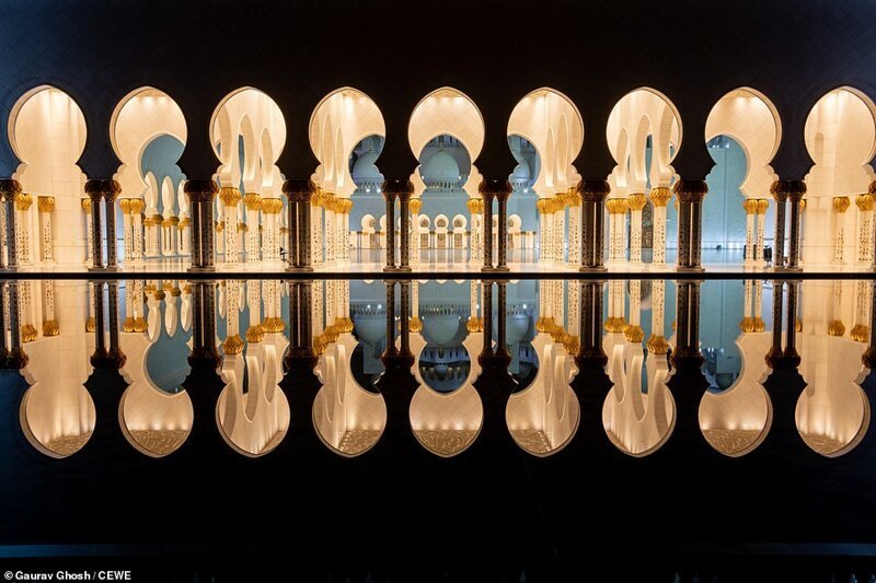 Арки и колонны Великой мечети шейха Зайда. Абу-Даби, ОАЭ. Фотограф - Гаурав Гош