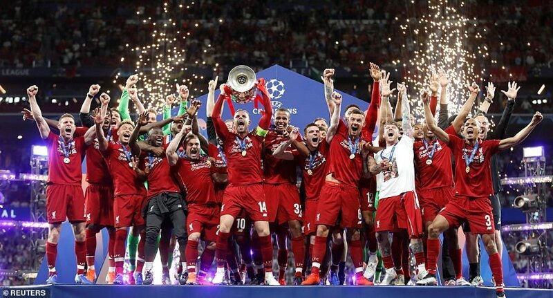 Как "Ливерпуль" праздновал свою победу в финале Лиги чемпионов
