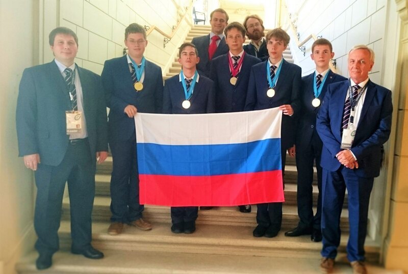 Российские школьники завоевали четыре медали на Европейской олимпиаде по физике