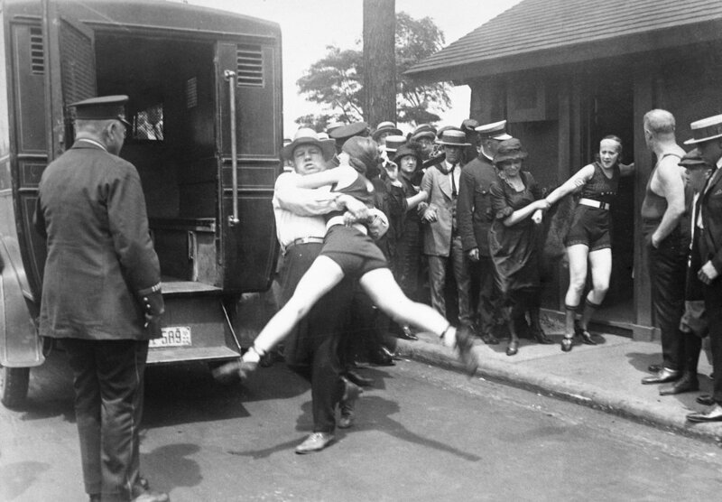 Арест женщин в Чикаго, 1922 год