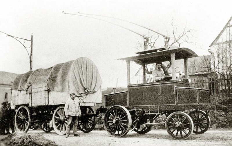 Один из первых грузовых троллейбусов в Германии