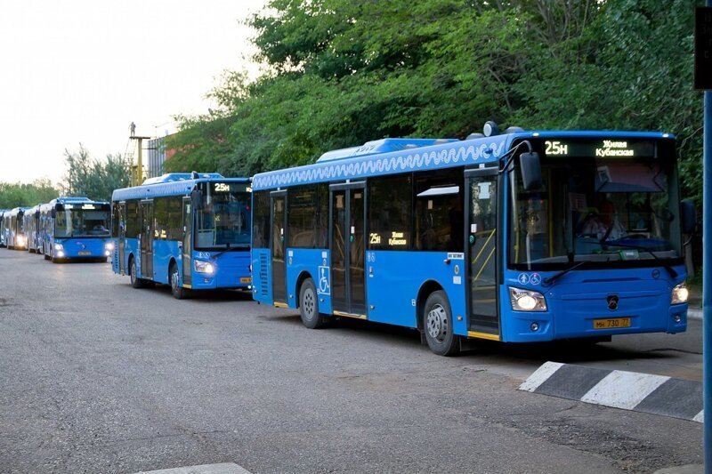 Новые автобусы ЛИАЗ вышли на улицы Астрахани