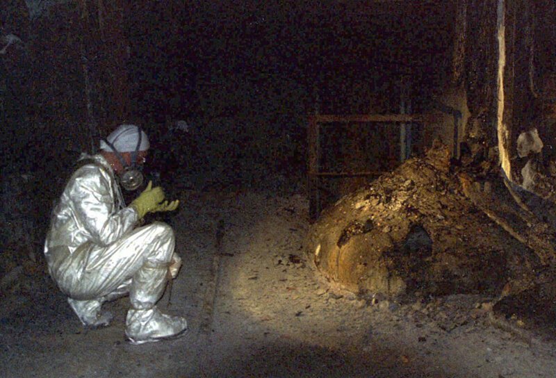На фото кориум Чернобыля (где он был впервые зафиксирован, как явление), так называемая "Слоновья нога"