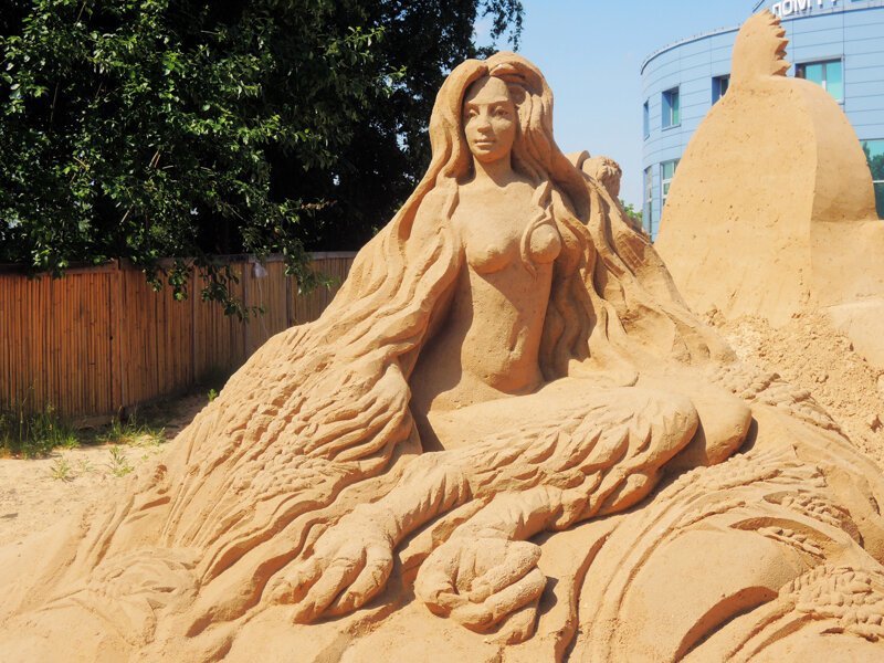 Выставка песчаных скульптур Эпоха мифов: Боги и Духи Беларуси