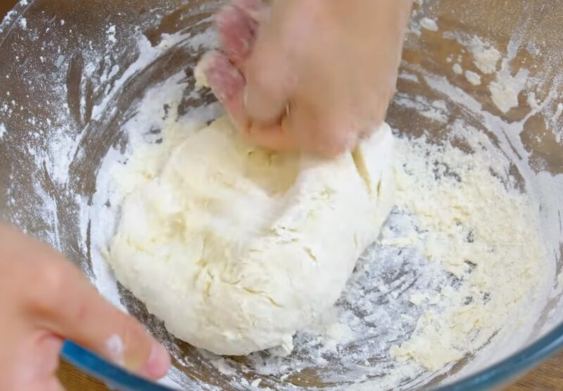 Тесто на ледяной воде...ВАРЕНИКИ с вишней: тонкое тесто не рвется и удерживает сочную начинку