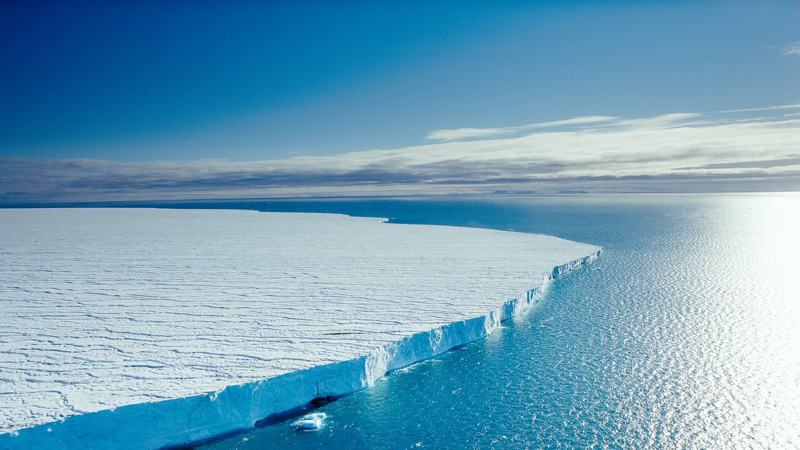 Северный Ледовитый океан размывает арктические территории