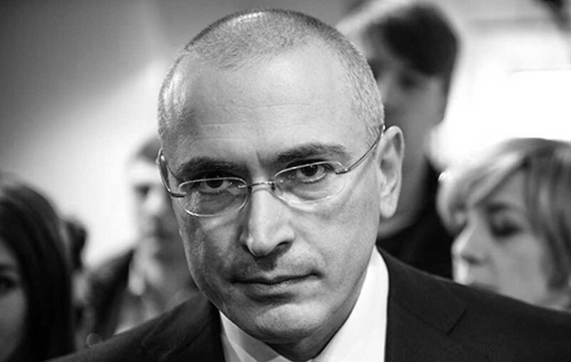 Джордж Сорос «отработал» в полном соответствии с «доктриной Даллеса»: «Хочешь победить врага – воспитай его детей». Для наших либералов это базовый принцип. Вот почему они стремятся вовлечь школьников в уличные протесты. 