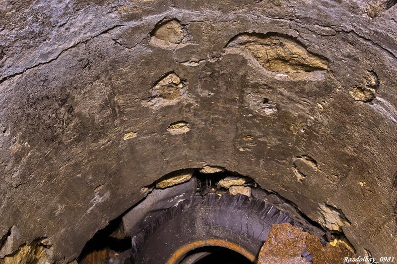 Заброшенный тоннель белого камня в Москве