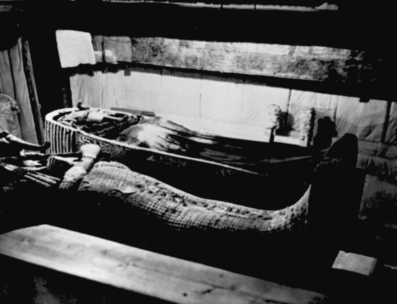 13. Саркофаг в гробнице Тутанхамона. (AP Photo)