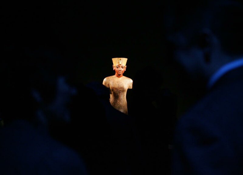 22. Деревянная фигура Тутанхамона в институте Франклина в Филадельфии. 