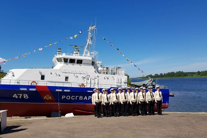 19 июня в Рыбинске спущен на воду катер специального назначения «Грачонок»