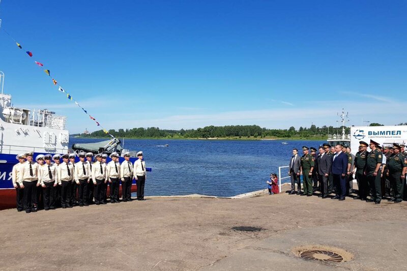 19 июня в Рыбинске спущен на воду катер специального назначения «Грачонок»