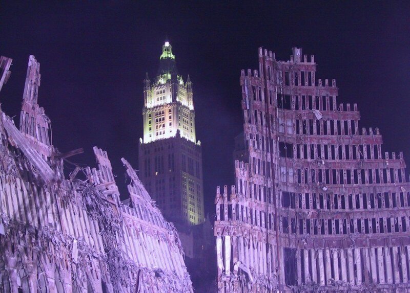 В Нью-Йорке случайно нашли две тысячи ранее не публиковавшихся фото с места терактов 11 сентября
