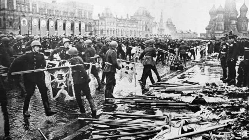 74 года назад, 24 июня 1945 года, на Красной площади был проведён первый Парад Победы