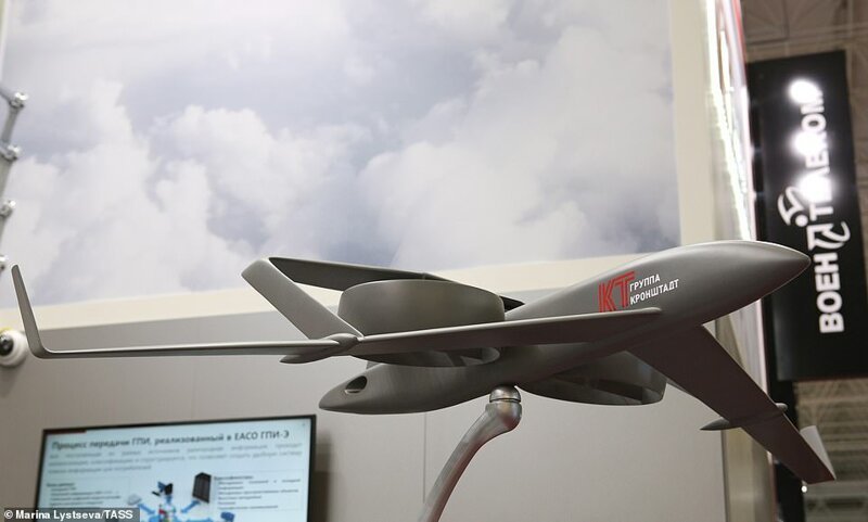 Модель беспилотного летательного аппарата "Фрегат", разработанного компанией "Кронштадт". Это беспилотник вертикального взлета, которому не требуется аэродром