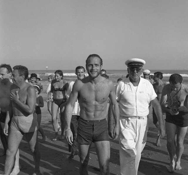 Пол Ньюман на берегу Лидо в Венеции, Италия, 1963 год