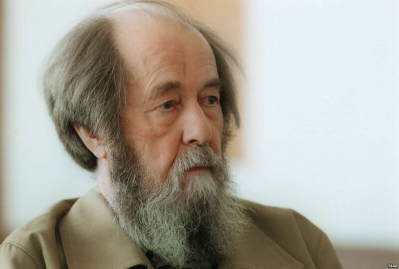 Почему в России не любят Солженицына?