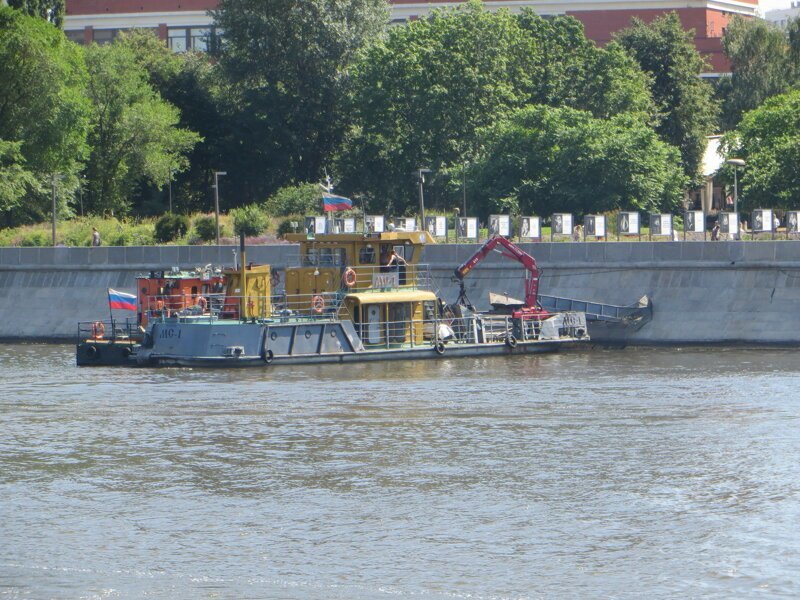 Кораблики на Москве-реке