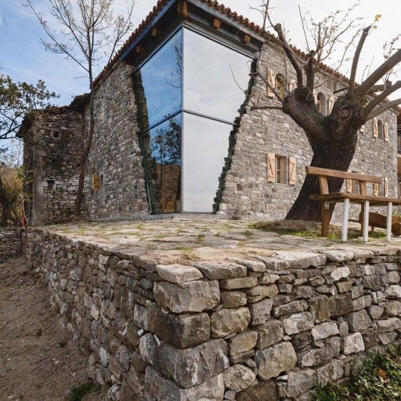 Mrizi i Zanave — гостевой дом, ресторан и агроферма в Албании